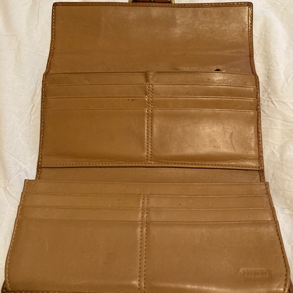 COACH authentic leather wallet - Picture 2 of 5